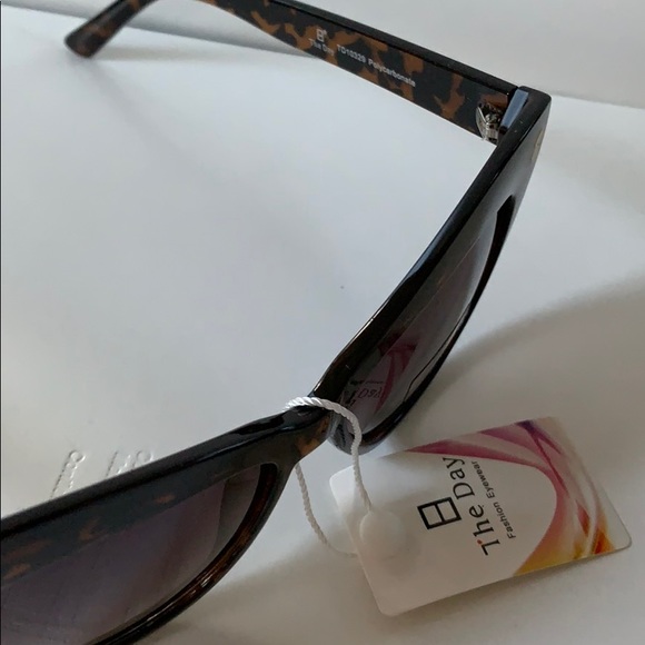 🆕 🆑 SUNGLASSES - Picture 4 of 8